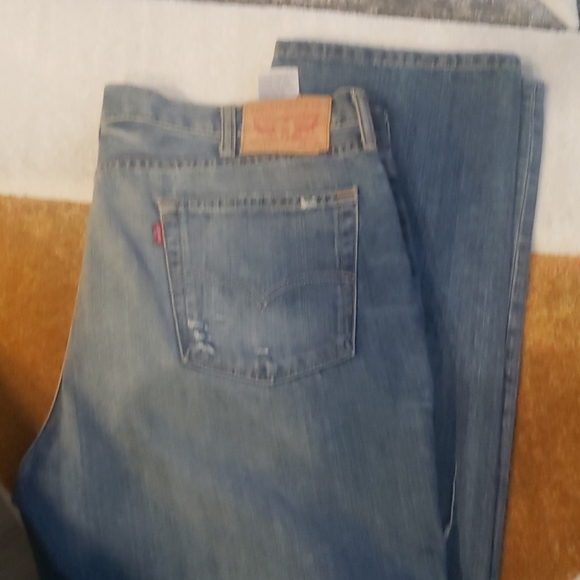 Levi's 👖 - Picture 2 of 3